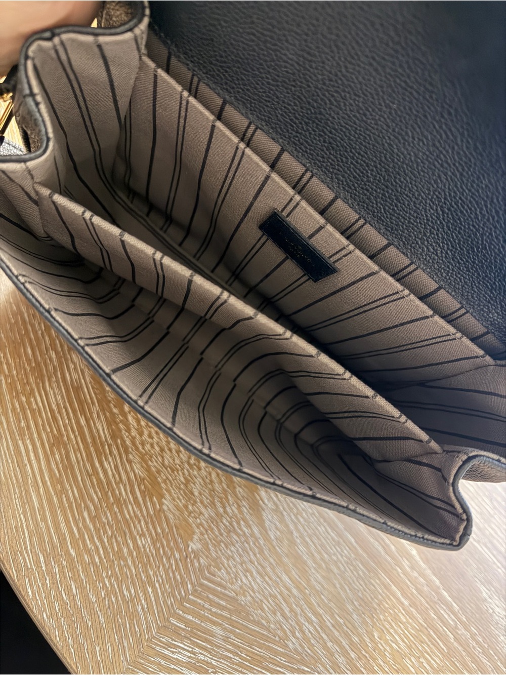 Authentic Louis Vuitton Pochette Métis in Black Monogram Empreinte leather - Picture 6 of 6